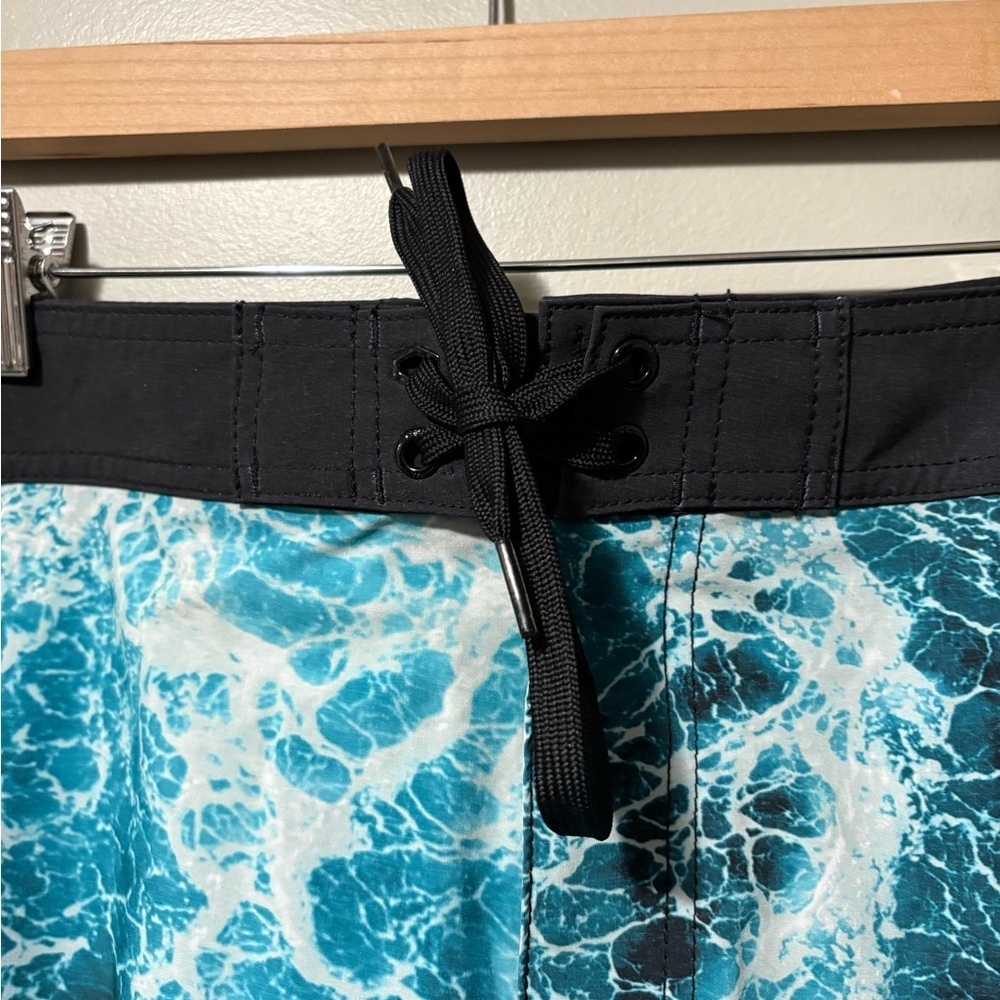 Zak Noyle + RVCA Eastern Trunk Ocean Waves Board Short Limited Edition - Picture 4 of 16